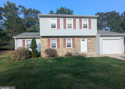 15602 Farmington Court - Photo 1