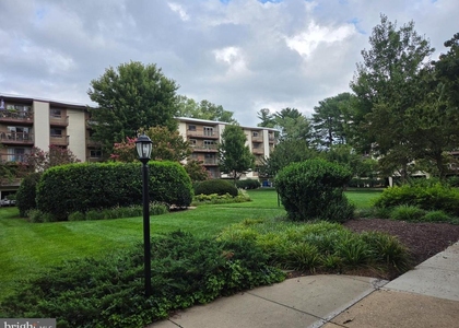 7420 Lakeview Dr - Photo 1