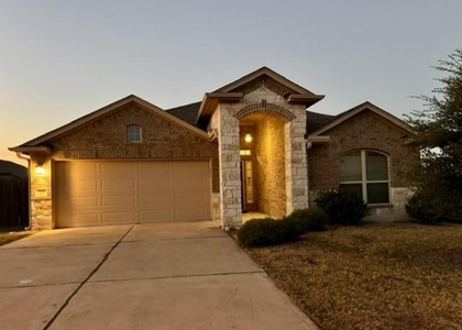 712 Manzano Ln - Photo 1
