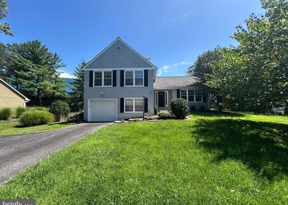 11 Pheasant Run Court - Photo 1