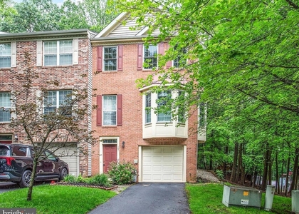 101 Quiet Waters Place - Photo 1