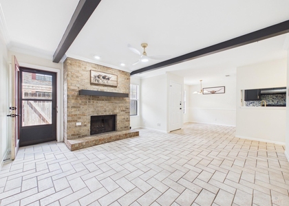 2907 Pearl St - Photo 1