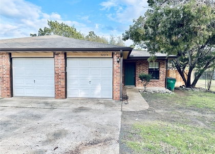 5207 Thunderbird St - Photo 1