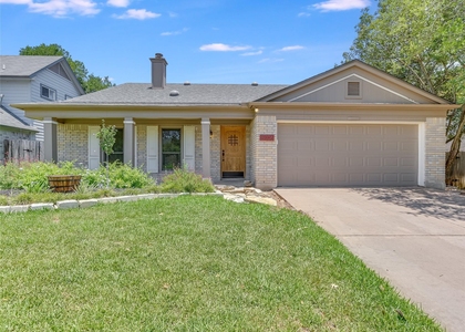 8406 Racine Trl - Photo 1