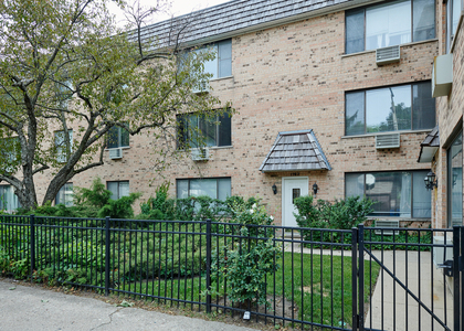 1762 W Highland Avenue - Photo 1