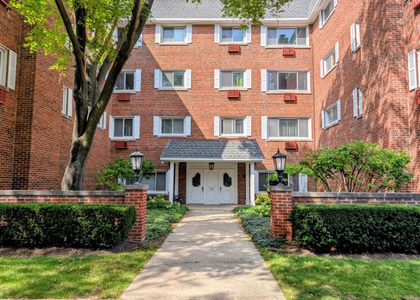800 Washington Boulevard - Photo 1