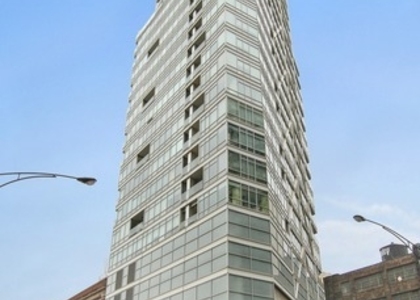 510 W Erie Street - Photo 1