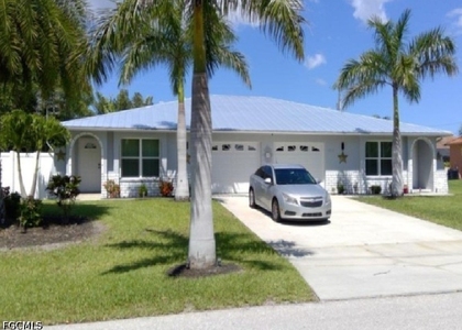 3834 Sw 16th Place - Photo 1