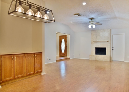 706 Leicester Lane - Photo 1