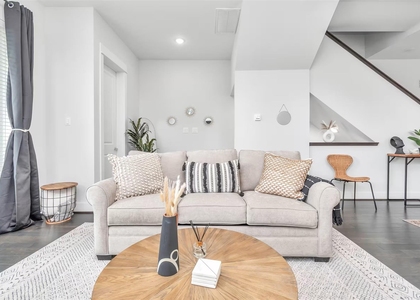 2817 Palm Street - Photo 1