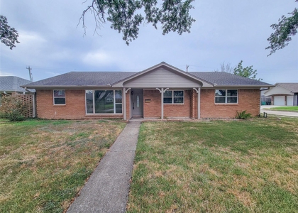 2403 Willowby - Photo 1