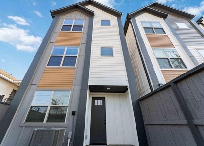 2524 Live Oak Street - Photo 1
