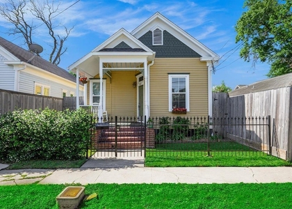 1317 Summer Street - Photo 1