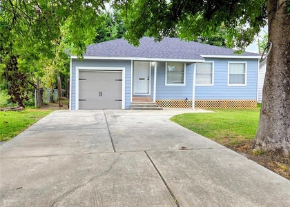 603 Maple Avenue - Photo 1