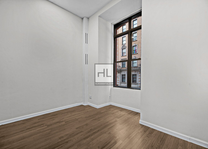 Madison Avenue - Photo 1