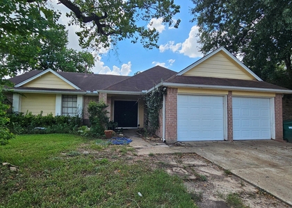 5619 Fairview Forest Drive - Photo 1