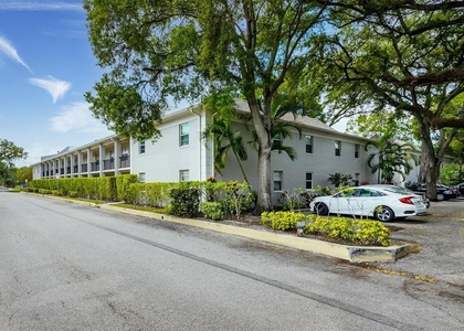 5221 Bayshore Boulevard - Photo 1