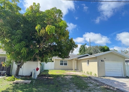 3218 68th Avenue N - Photo 1