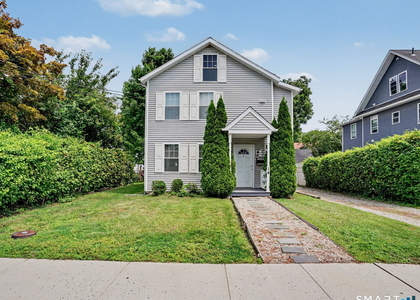 14 Center Avenue - Photo 1