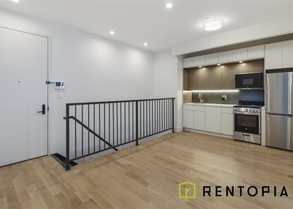 426 manhattan - Photo 1