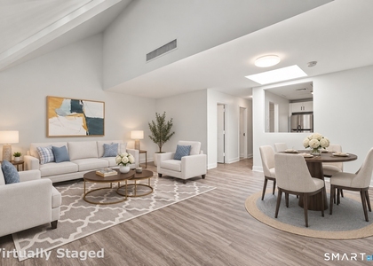 122 E Putnam Avenue - Photo 1
