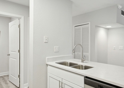 100 Pinhurst Drive - Photo 1