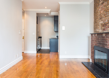 Hudson Street at Perry Street - Photo 1
