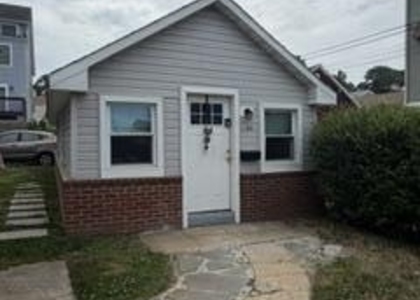 195 Bay Avenue - Photo 1