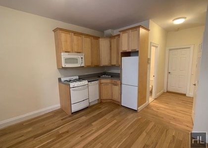 East 89 Street - Photo 1