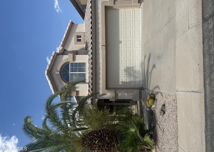 2110 E Saltsage Drive - Photo 1