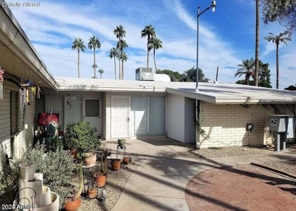 2614 N 46th Street - Photo 1