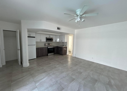 1534 Se 15th Street - Photo 1