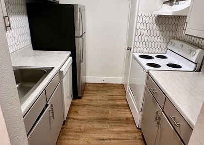 2211 S Vernon Avenue - Photo 1