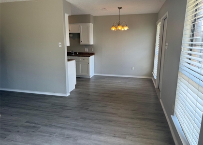 111 Peachtree Court - Photo 1