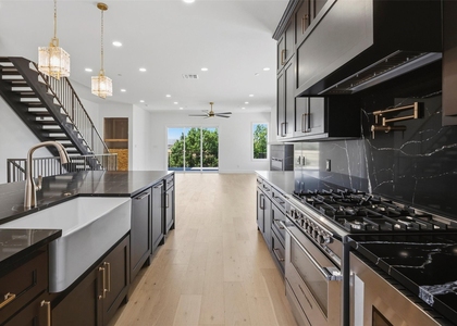 400 Vista Buena Trail - Photo 1