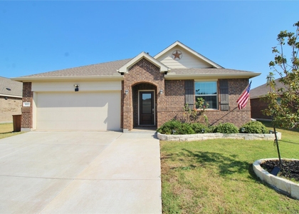 1610 Fields View Drive - Photo 1