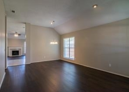 10804 Huntington Road - Photo 1