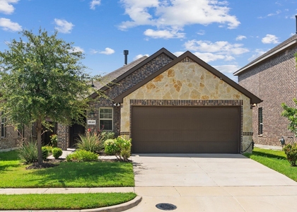 2540 Pettus Drive - Photo 1