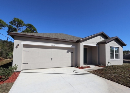 2923 Triangle Road Se - Photo 1
