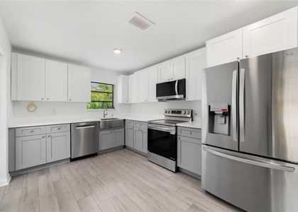 1273 Ne 37th Street - Photo 1
