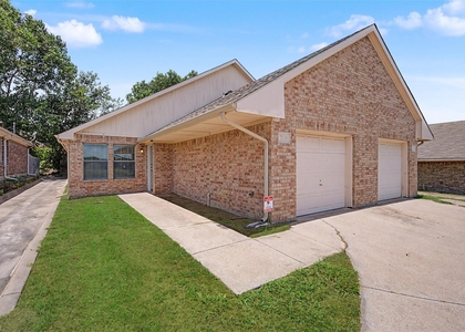 3126 Cherry Lane - Photo 1