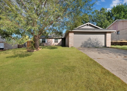 813 Panay Way Drive - Photo 1