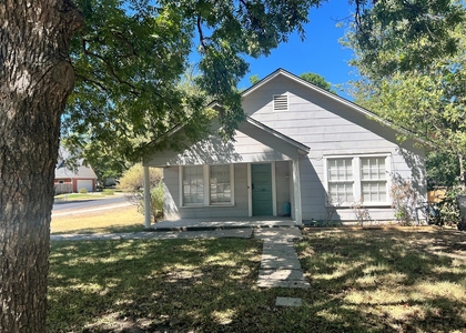 303 N 4th Street - Photo 1