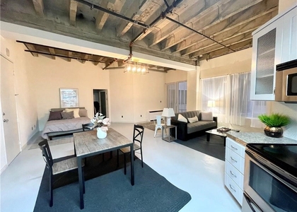312 W 5th Street - Photo 1