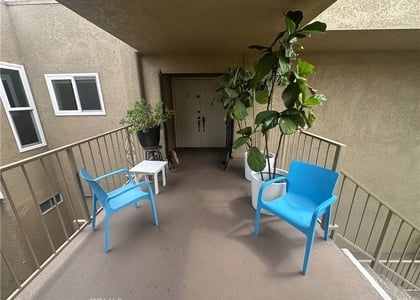 2396 W Via Mariposa W - Photo 1