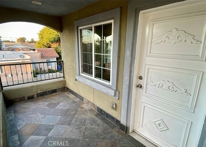 10818 Yukon Avenue - Photo 1