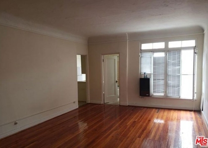 607 S Dunsmuir Avenue - Photo 1