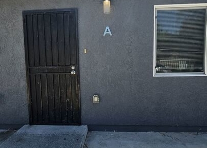 1320 W 37th Street - Photo 1