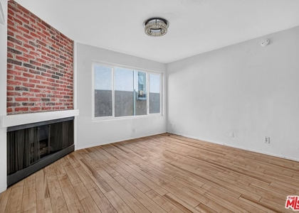 10 19th Avenue - Photo 1