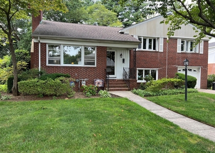 140 Hayes Street - Photo 1